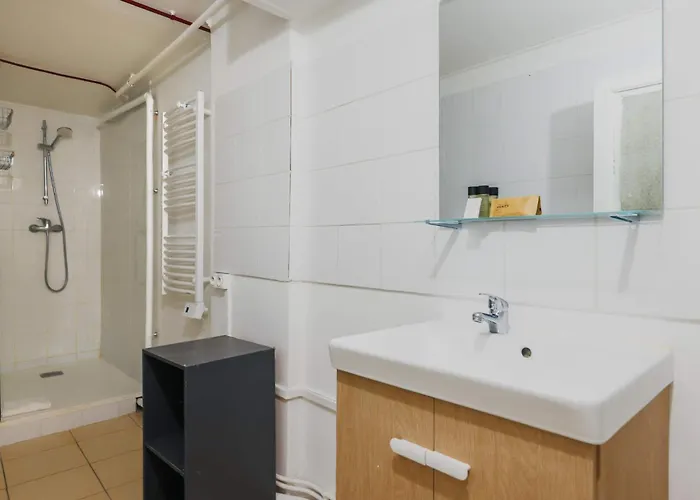 Апартаменты Characterful 6p Grand Boulevard Париж