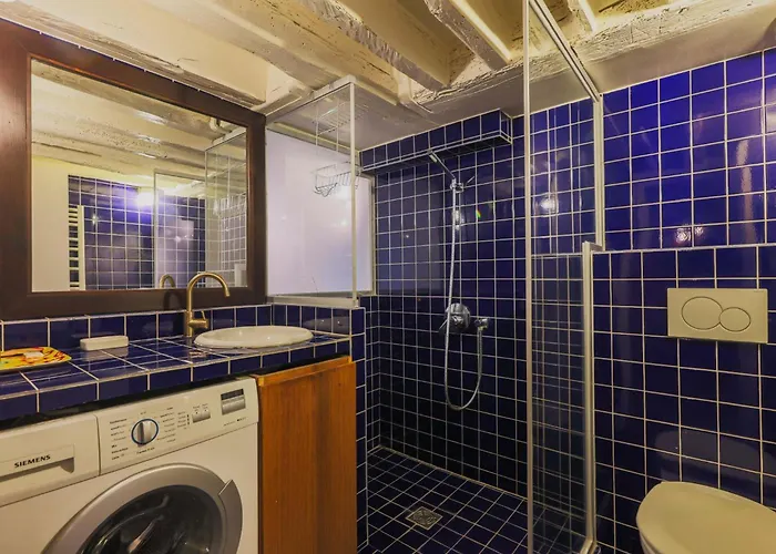 Characterful 6p Grand Boulevard Apartamento